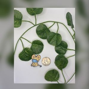 “𝐖𝐞𝐚𝐫 𝐘𝐨𝐮𝐫 𝐌𝐚𝐬𝐤" Metal Pin